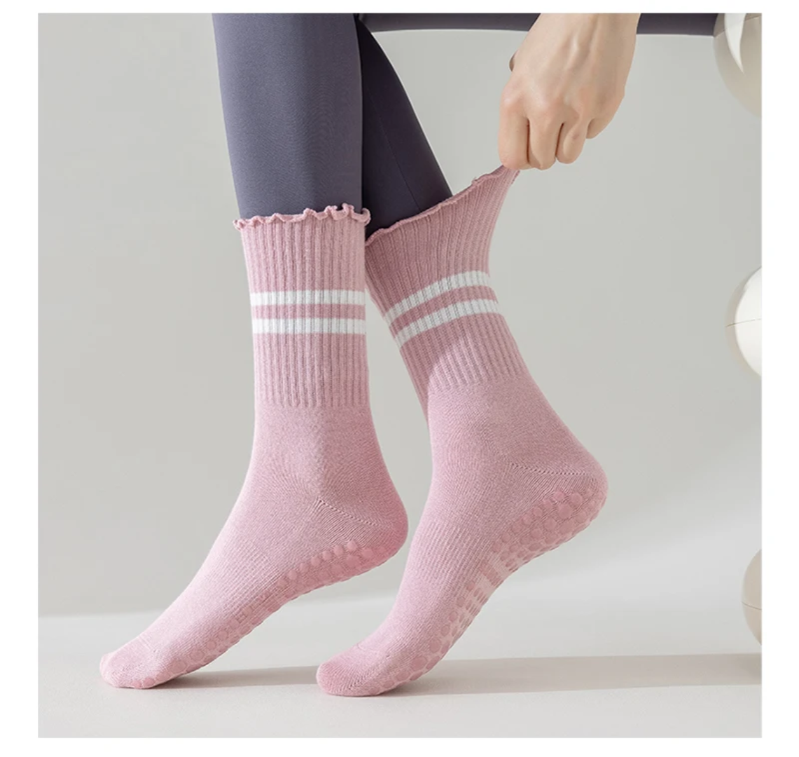 Ruffle Grip Pilates & Yoga Socks ys0015