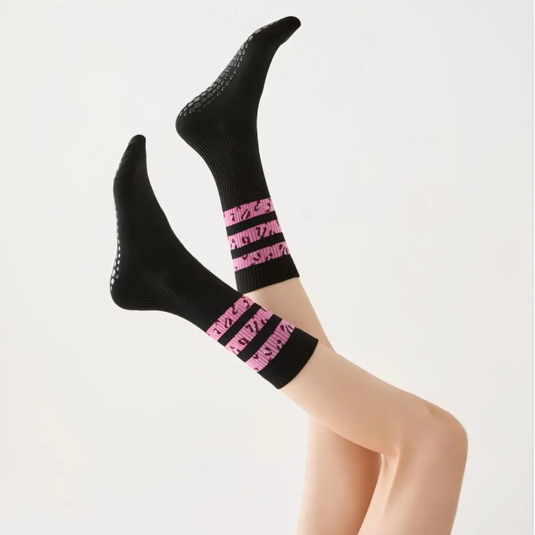 Pilates yoga Leopard socks  S0038